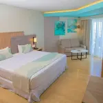 Jr. Suite